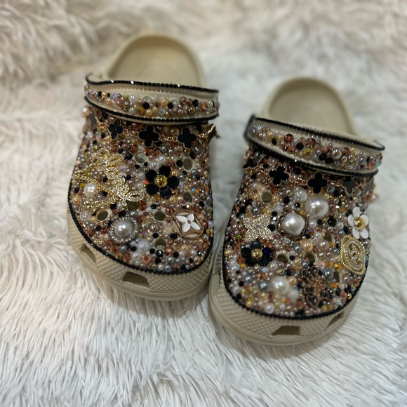 Crocs - Picture 6 of 6